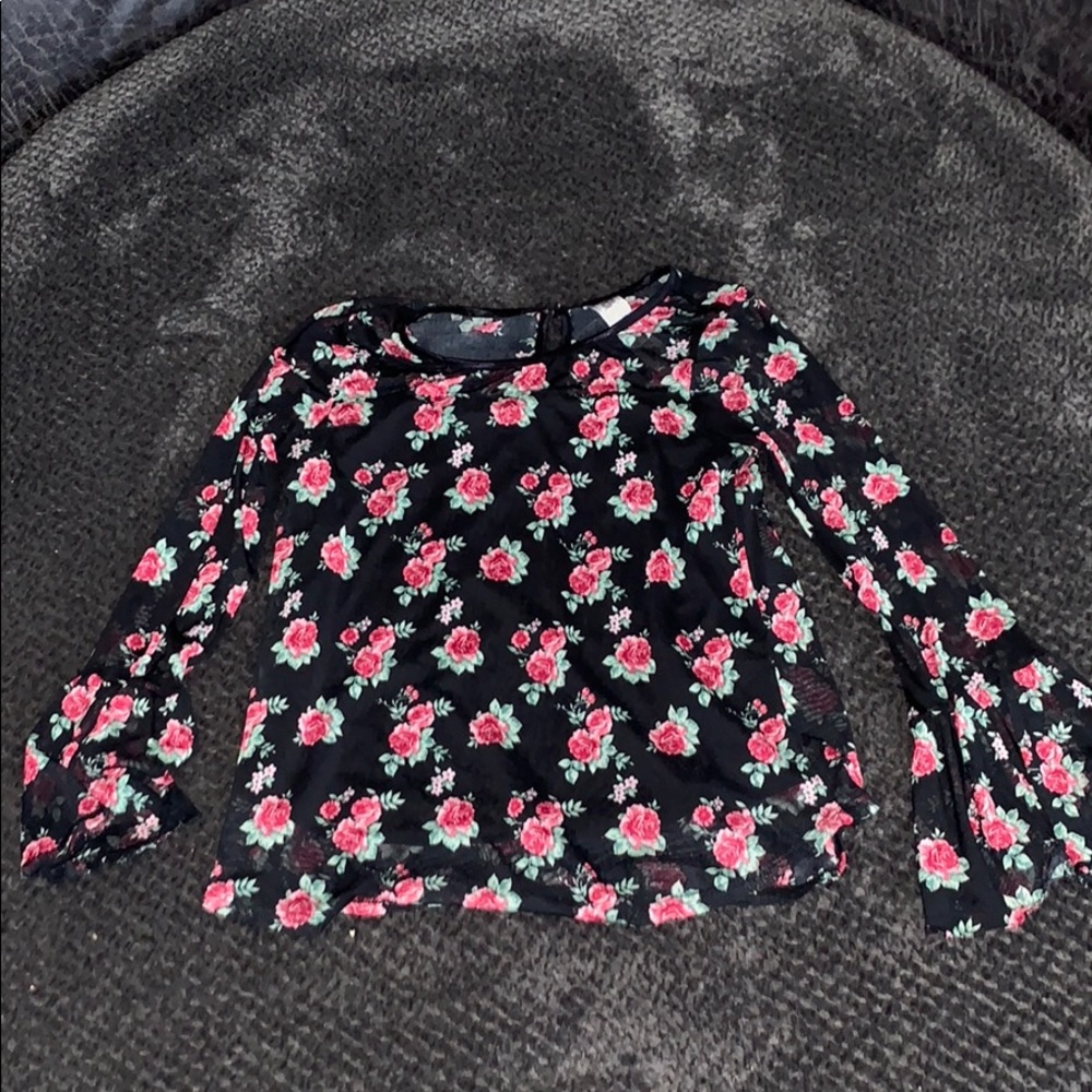 Girls long sleeve mesh shirt